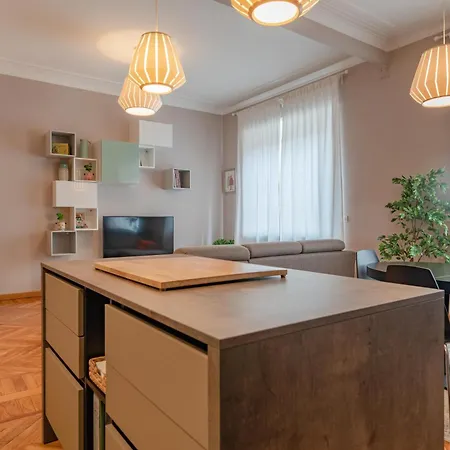 Nuvole Bianche Apartamento *